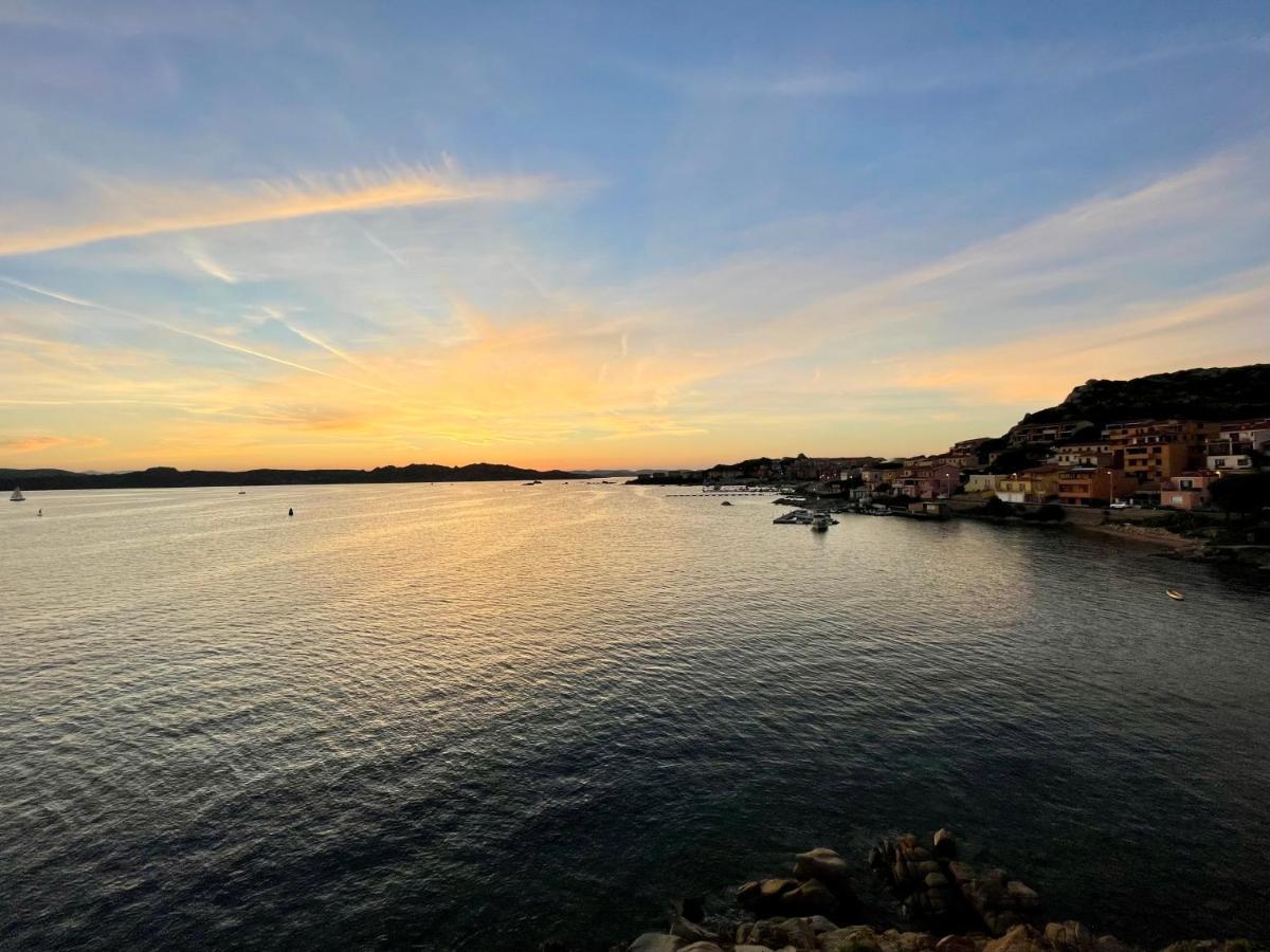 Appartamento Fronte Mare Residence Weber La Maddalena  Exteriér fotografie