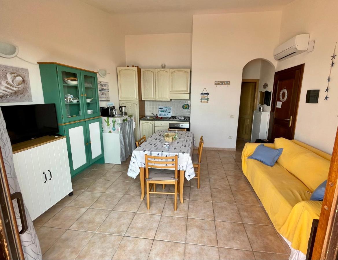 Appartamento Fronte Mare Residence Weber La Maddalena  Exteriér fotografie